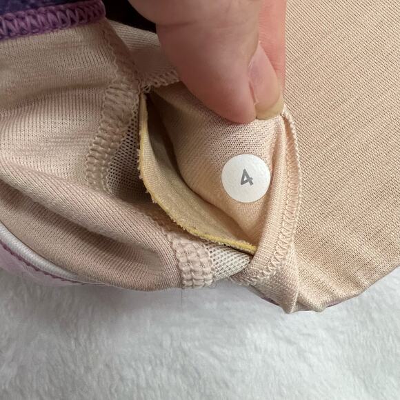 Lululemon Sweaty Endeavor Blooming Pixie Strappy Back Sports Bra Size 4 - Picture 8 of 10